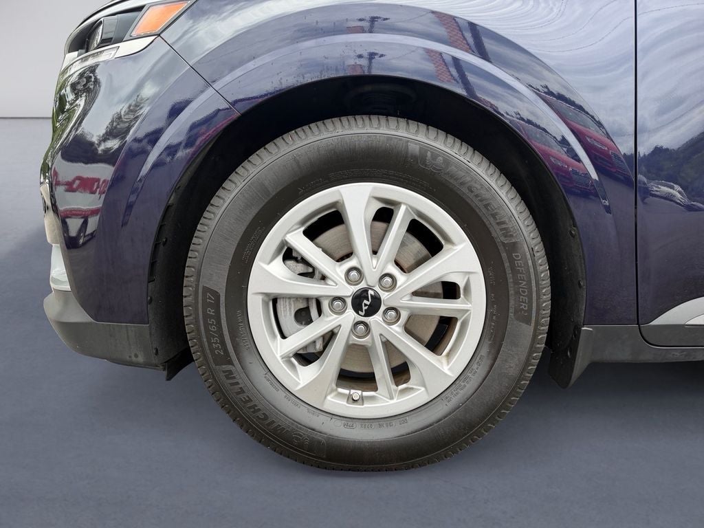 2023 Kia Carnival LX