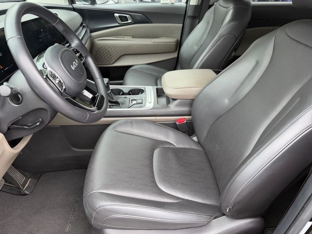 2025 Kia Carnival LXS