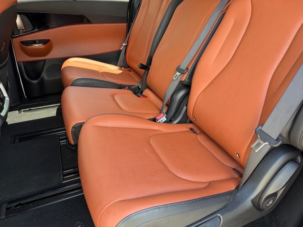 2024 Kia Carnival SX