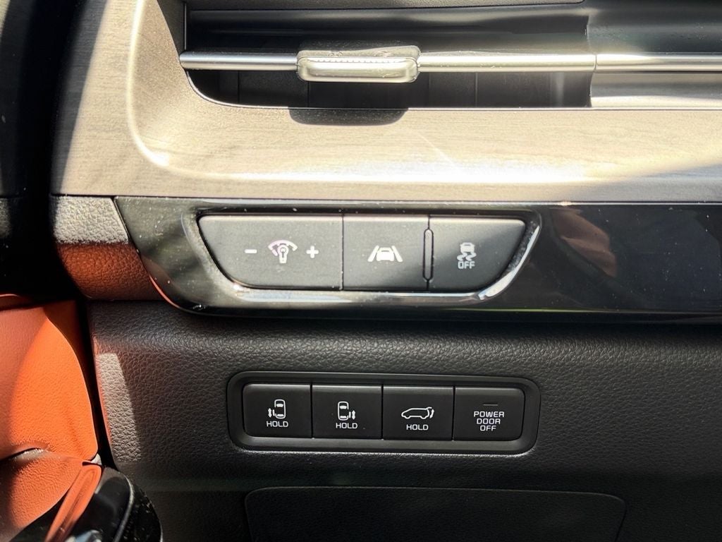 2024 Kia Carnival SX