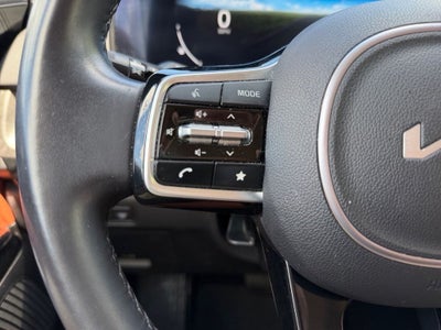 2024 Kia Carnival SX