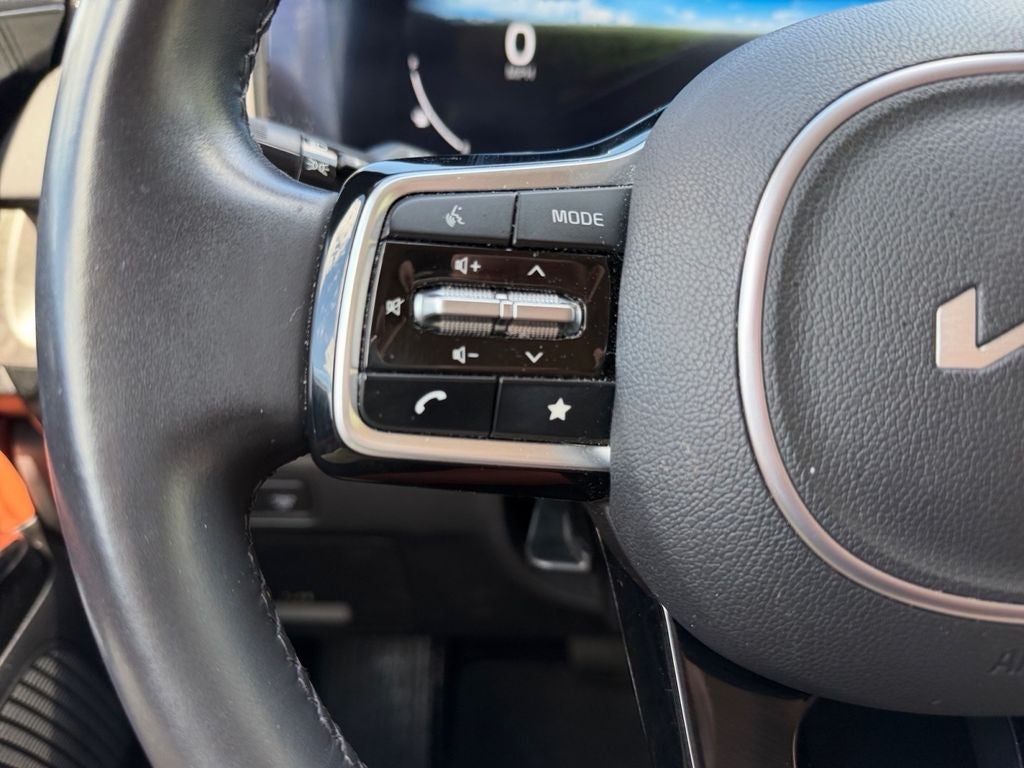 2024 Kia Carnival SX