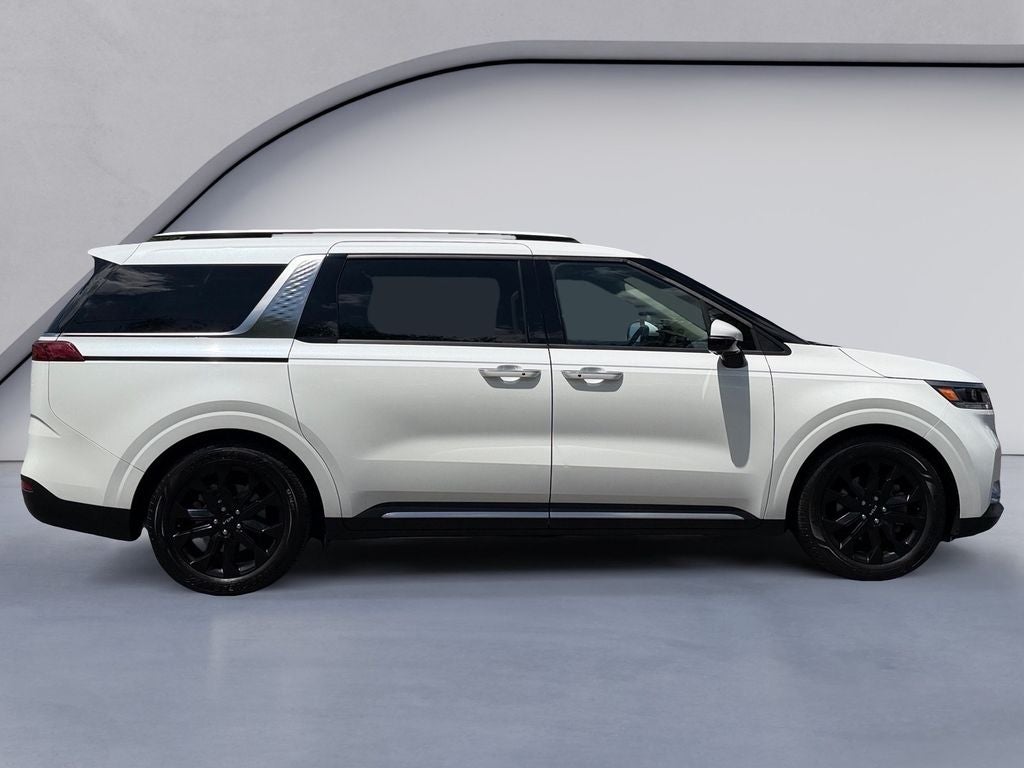 2024 Kia Carnival SX