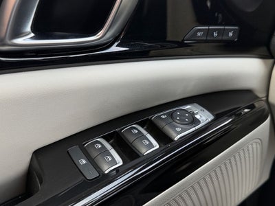 2022 Kia Carnival SX