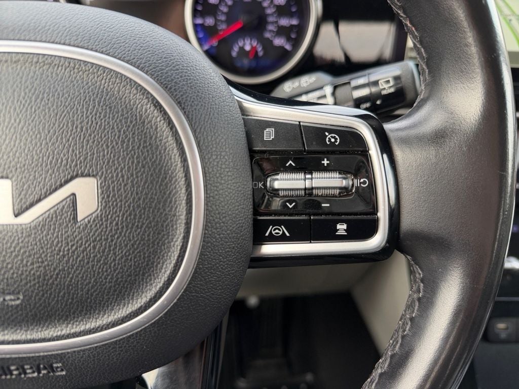 2022 Kia Carnival SX