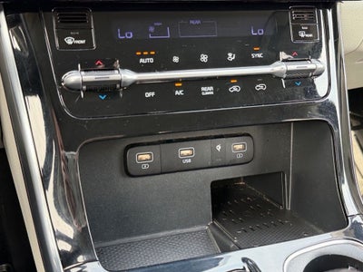 2022 Kia Carnival SX