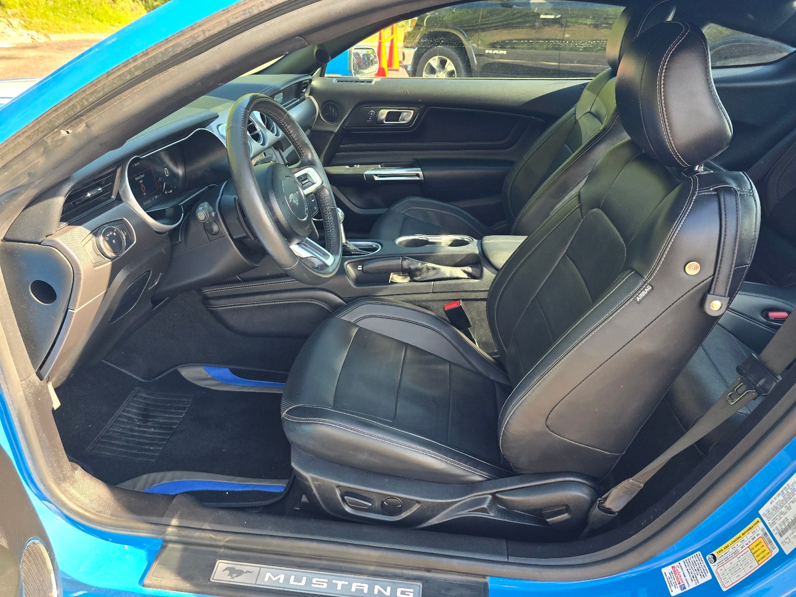 2022 Ford Mustang EcoBoost Premium