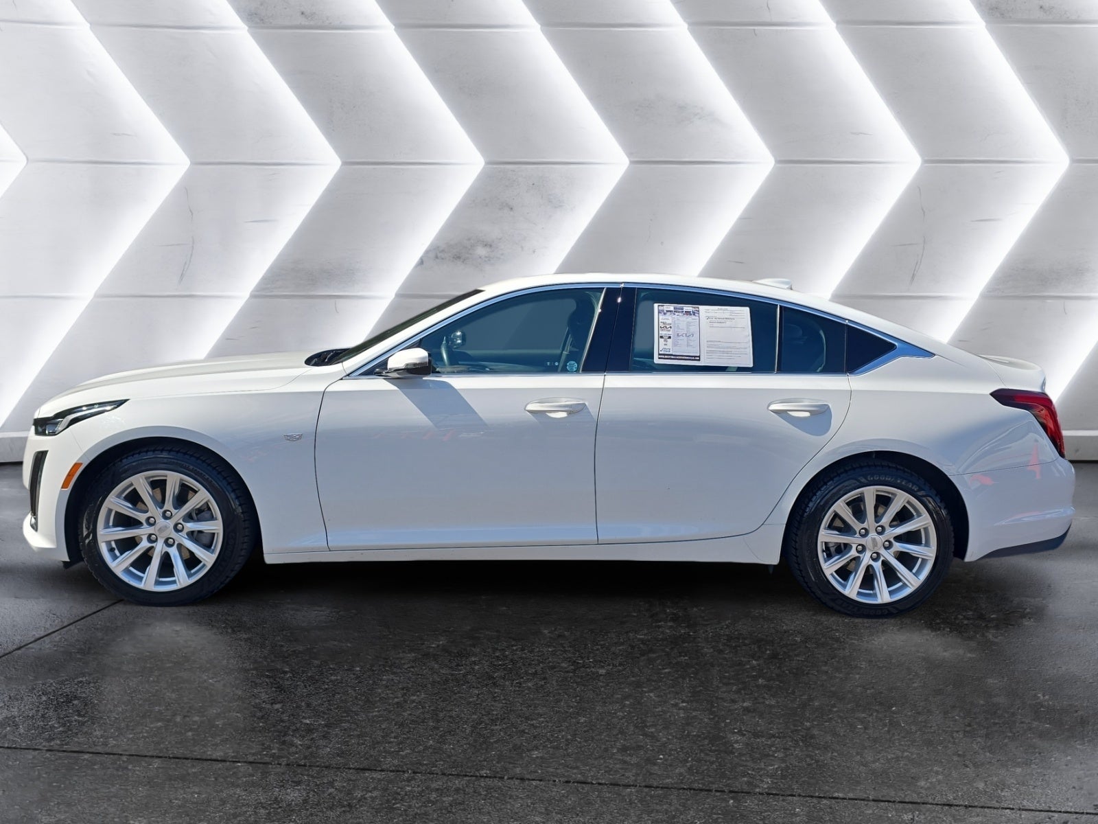 2023 Cadillac CT5 Luxury