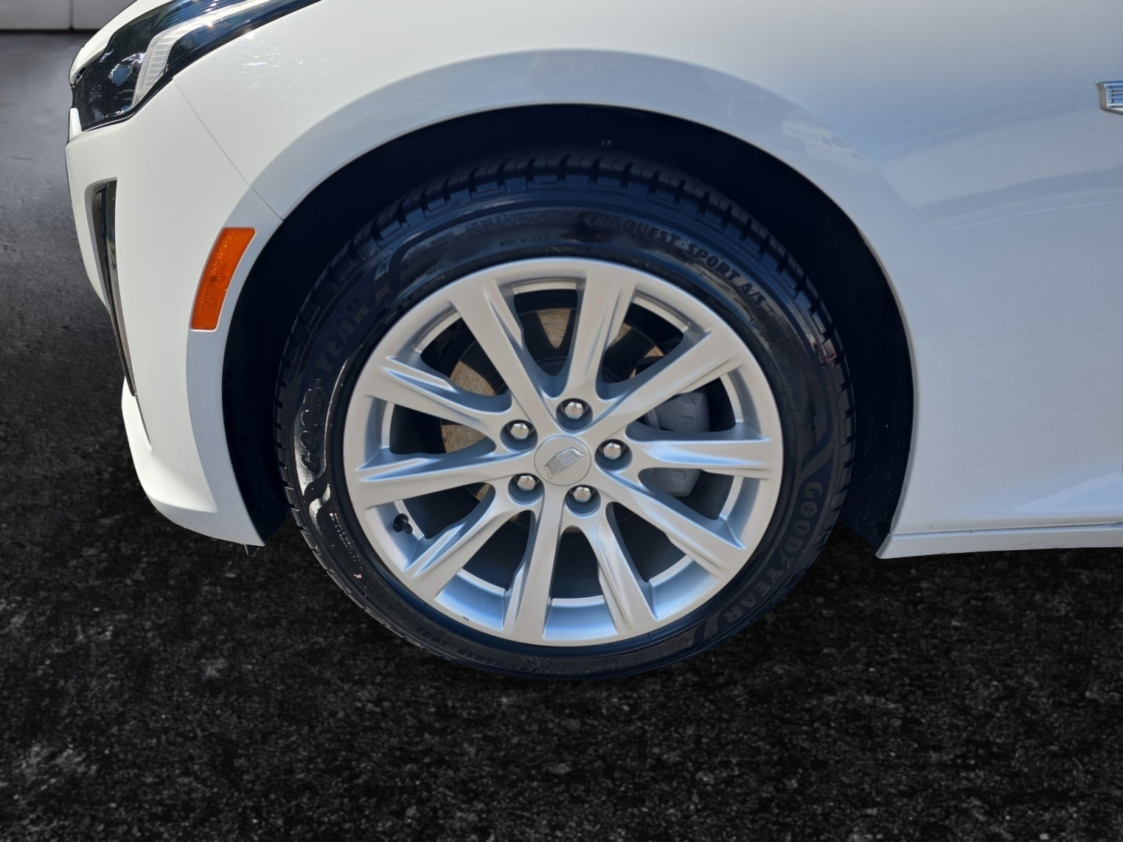 2023 Cadillac CT5 Luxury