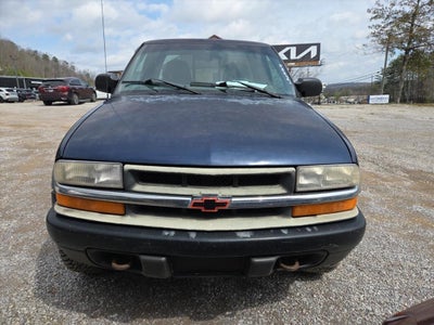 2000 Chevrolet S-10 LS w/ZR2