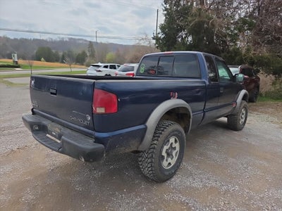 2000 Chevrolet S-10 LS w/ZR2