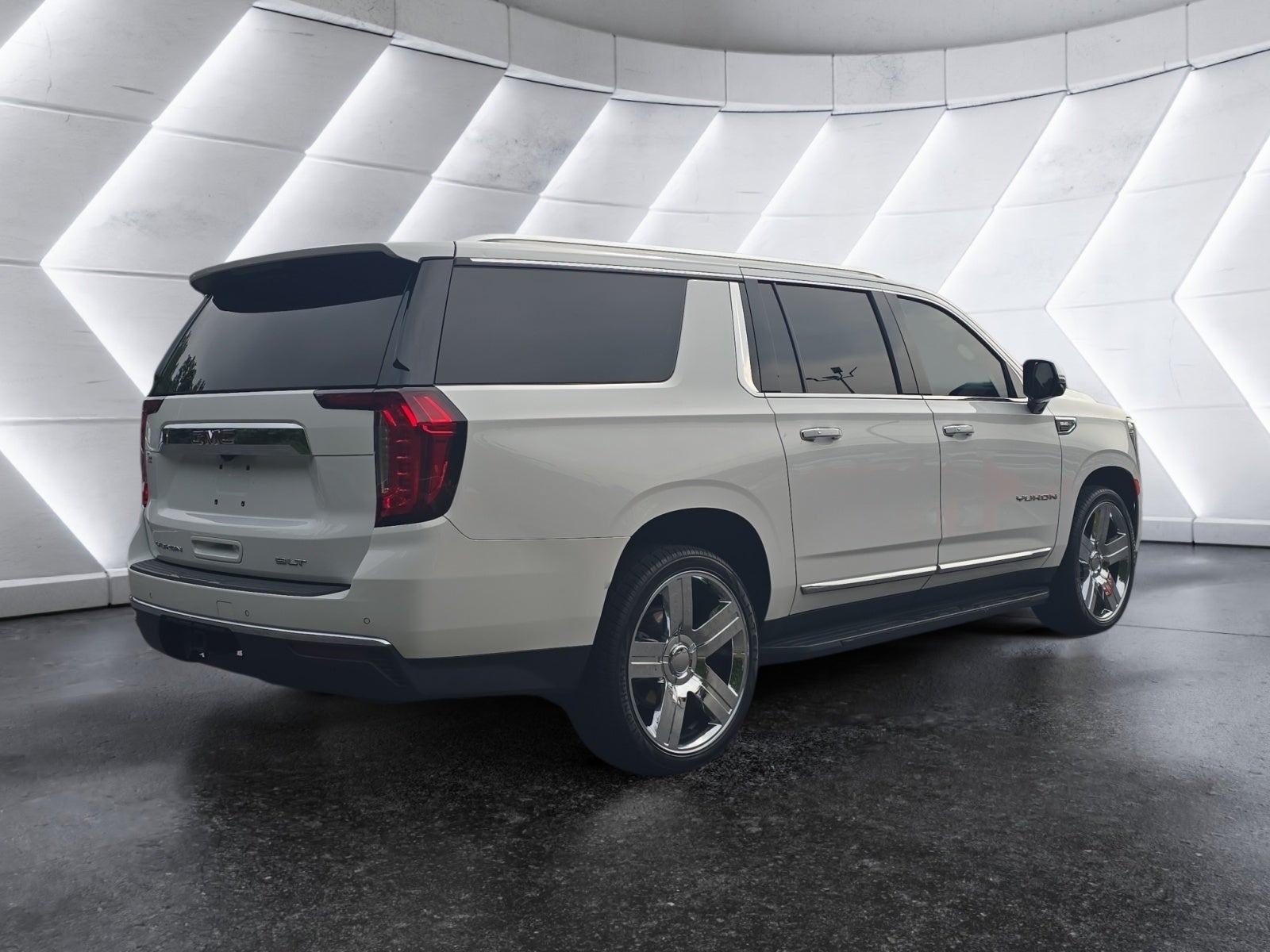 2023 GMC Yukon XL SLT