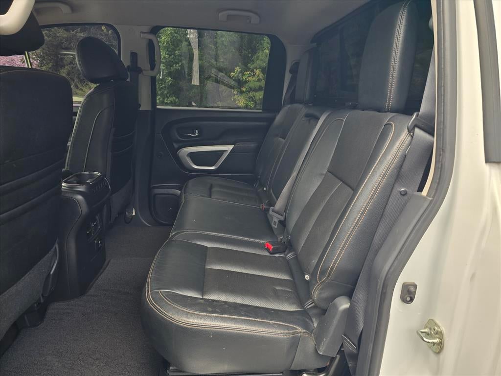 2017 Nissan Titan SL