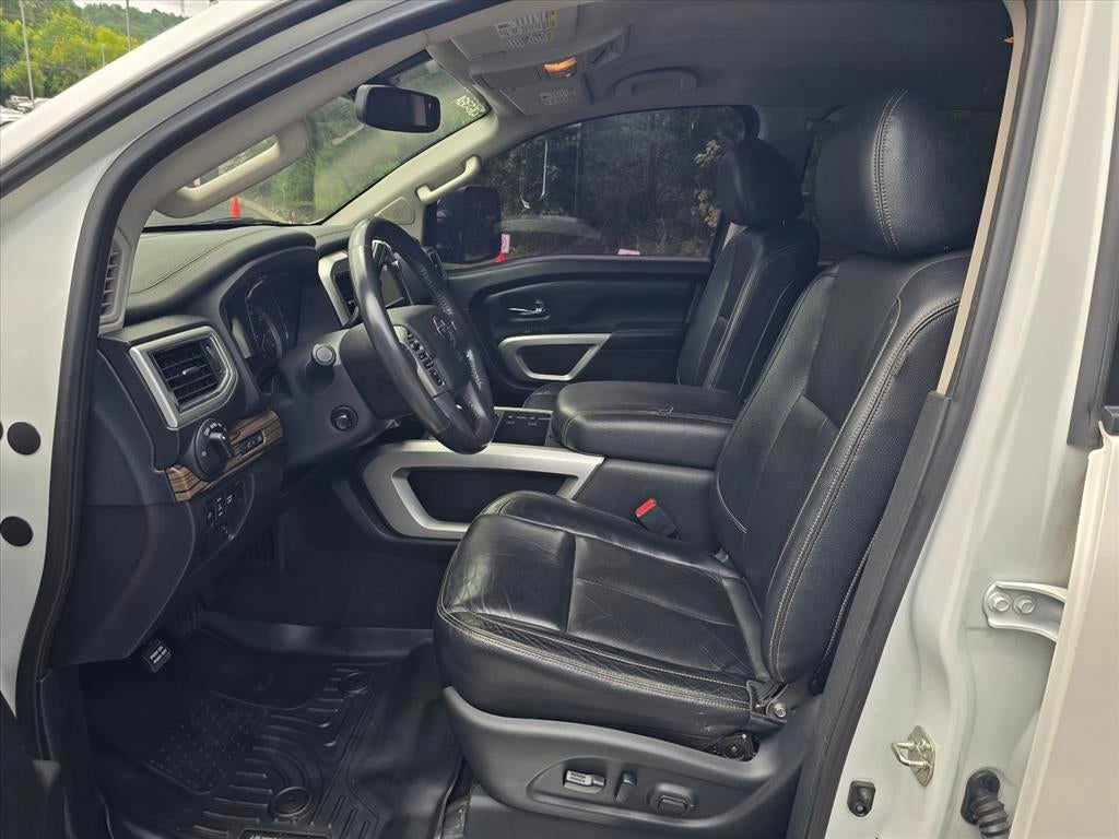 2017 Nissan Titan SL