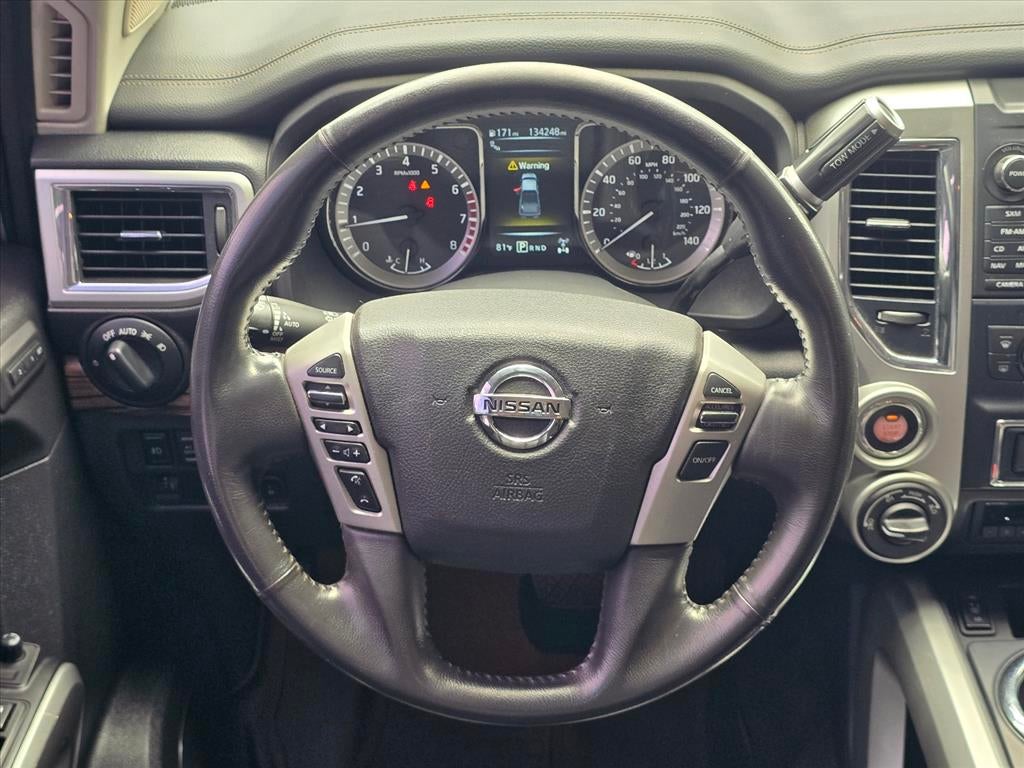 2017 Nissan Titan SL