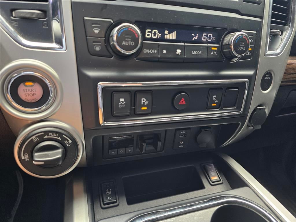 2017 Nissan Titan SL