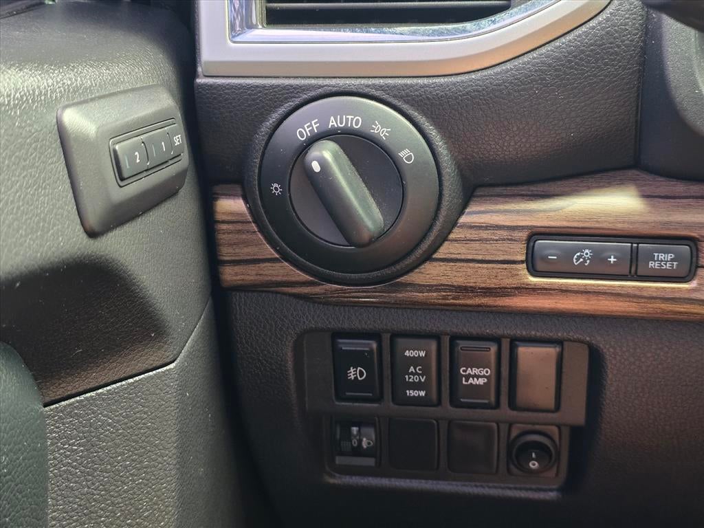 2017 Nissan Titan SL