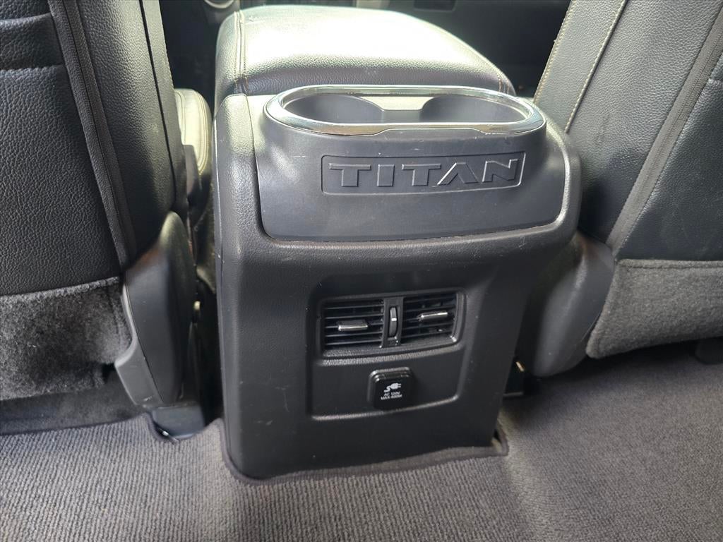 2017 Nissan Titan SL