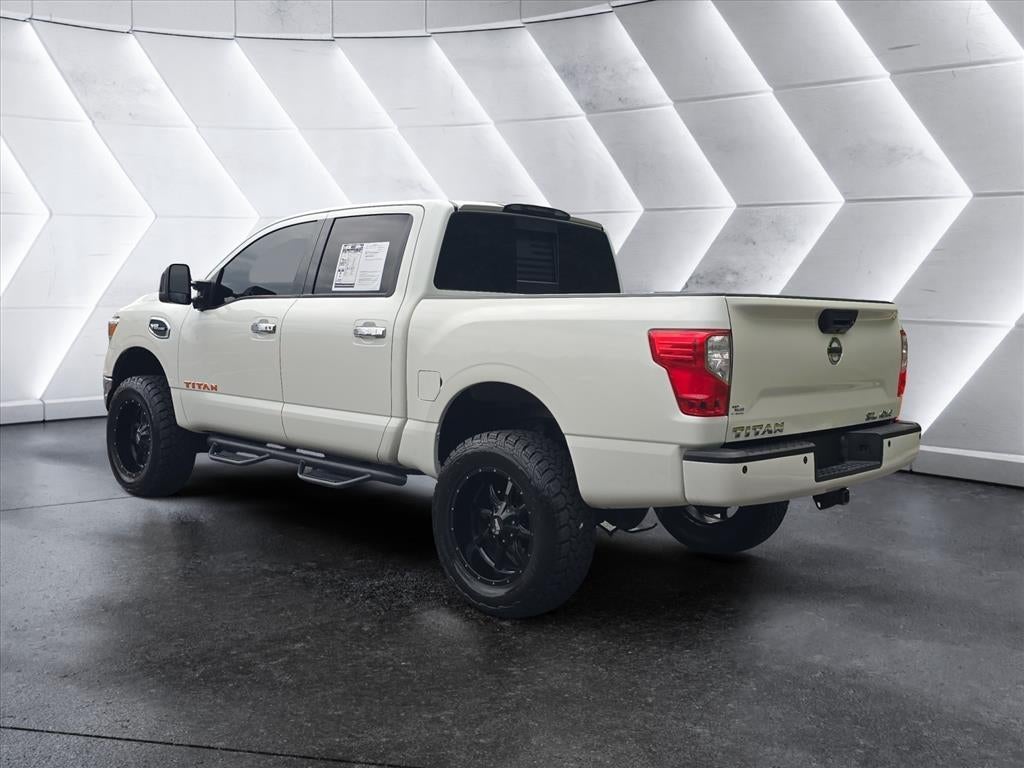 2017 Nissan Titan SL