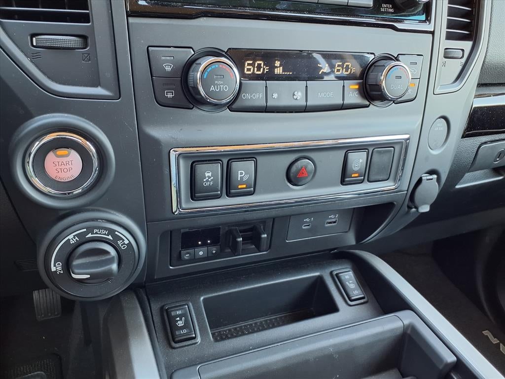 2024 Nissan Titan SV