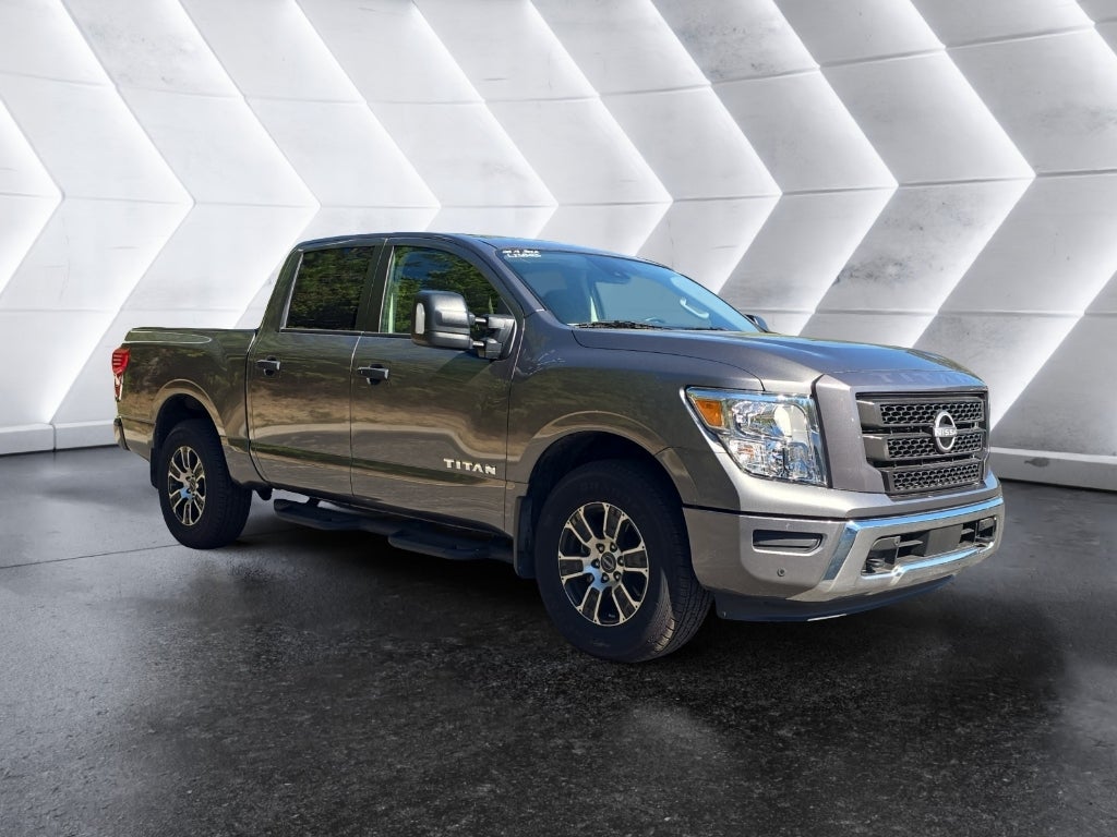 2024 Nissan Titan SV