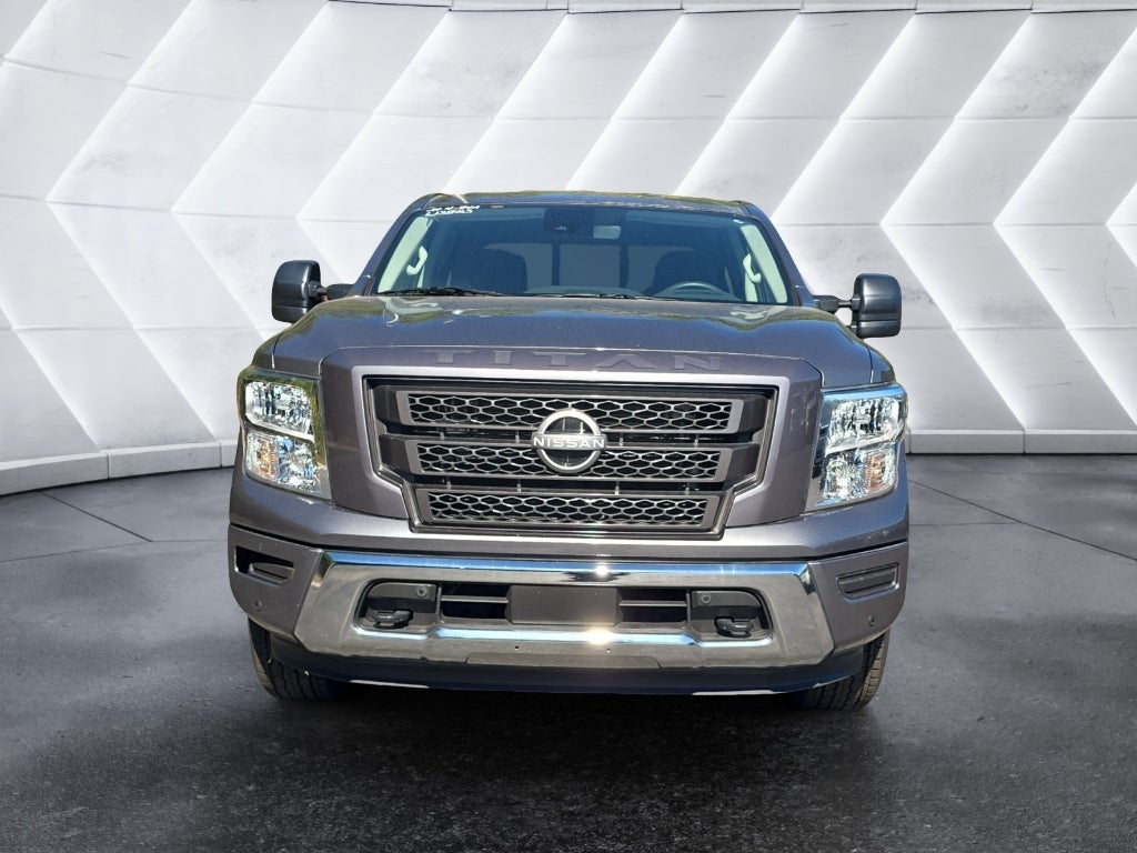 2024 Nissan Titan SV