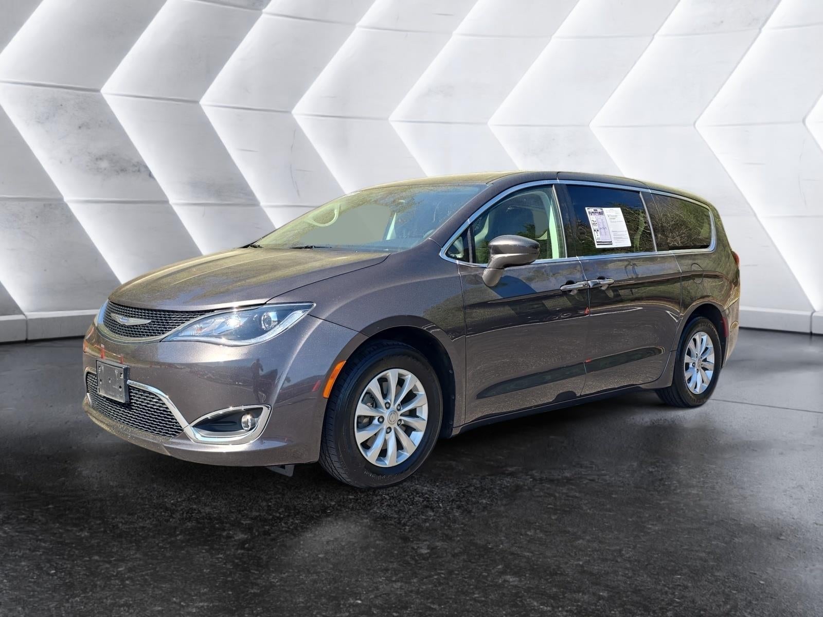 2018 Chrysler Pacifica Touring Plus