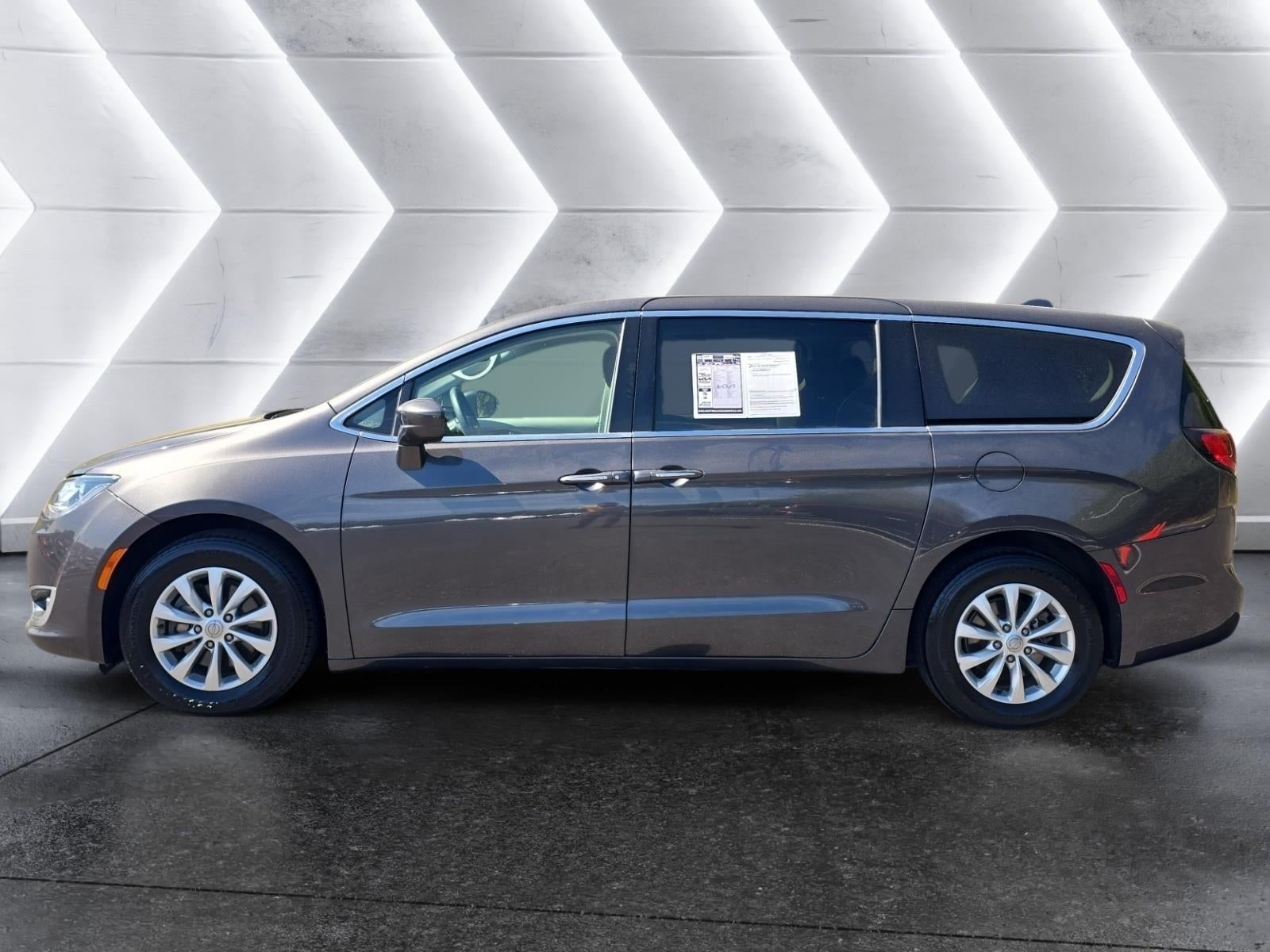 2018 Chrysler Pacifica Touring Plus