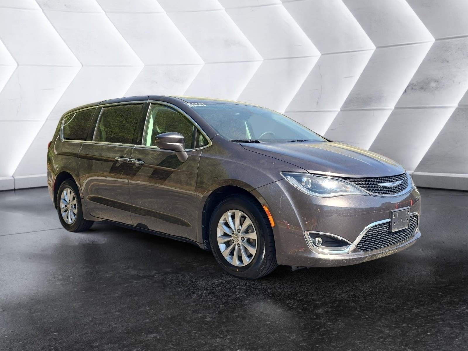 2018 Chrysler Pacifica Touring Plus