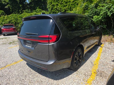 2021 Chrysler Pacifica Touring