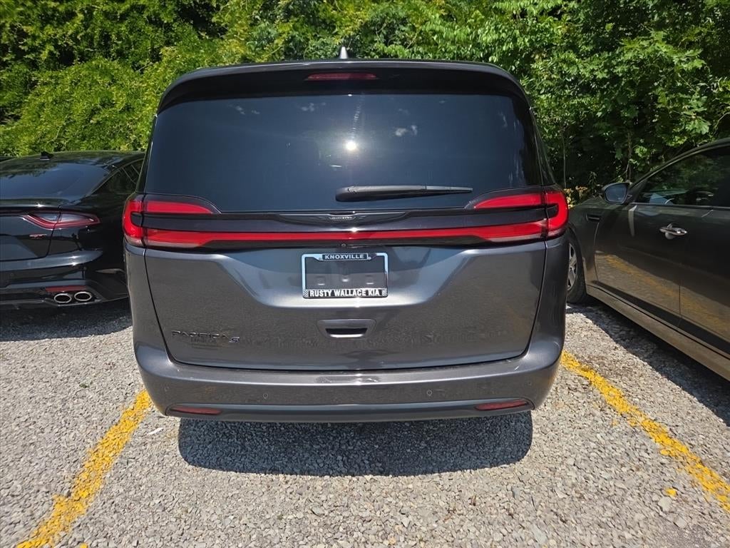 2021 Chrysler Pacifica Touring