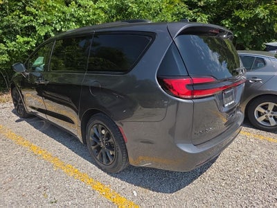 2021 Chrysler Pacifica Touring