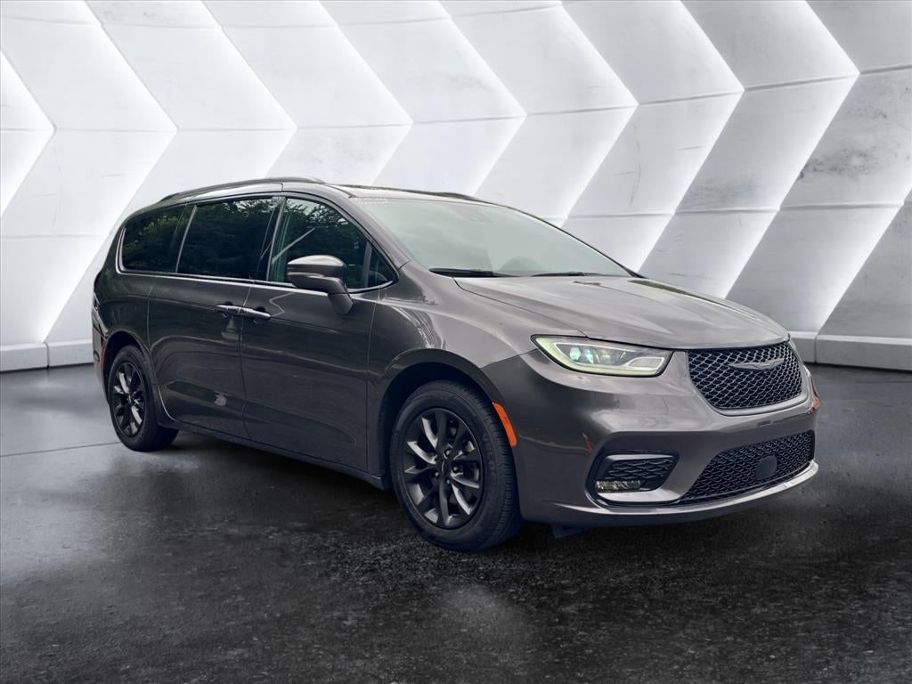 2021 Chrysler Pacifica Touring