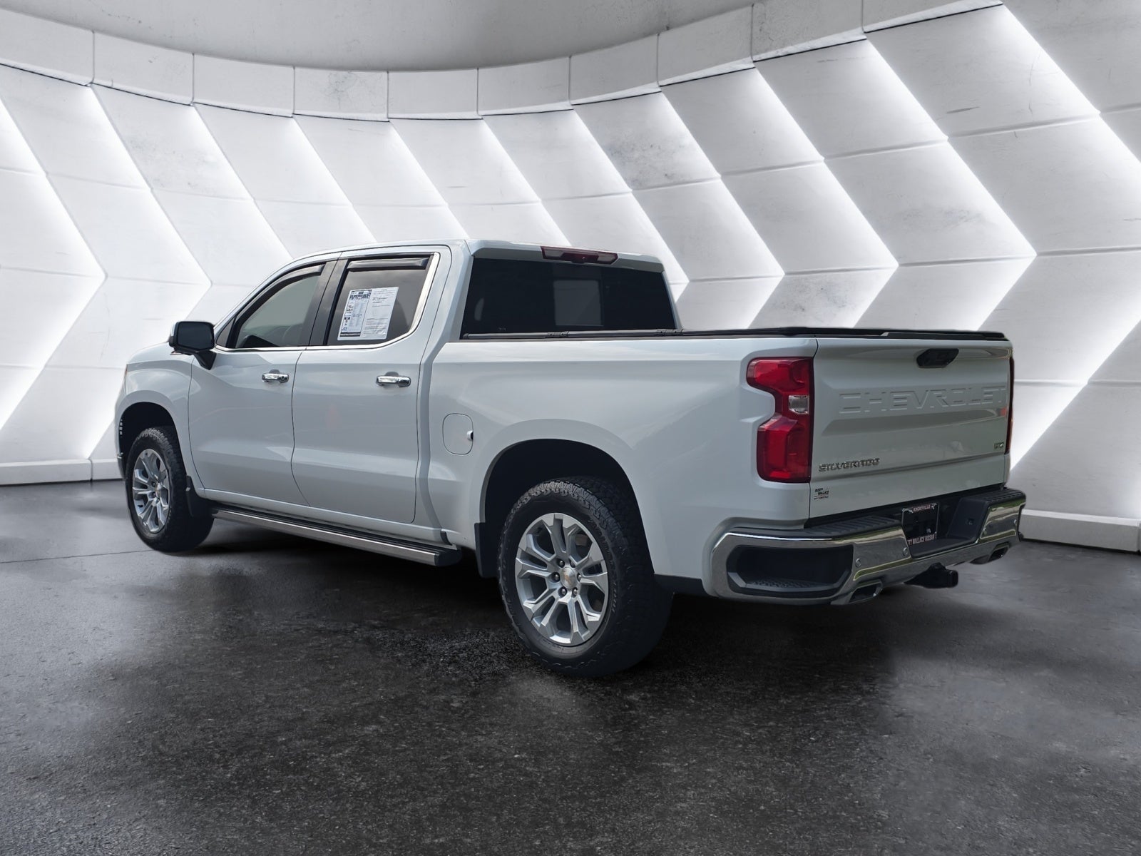 2025 Chevrolet Silverado 1500 LTZ