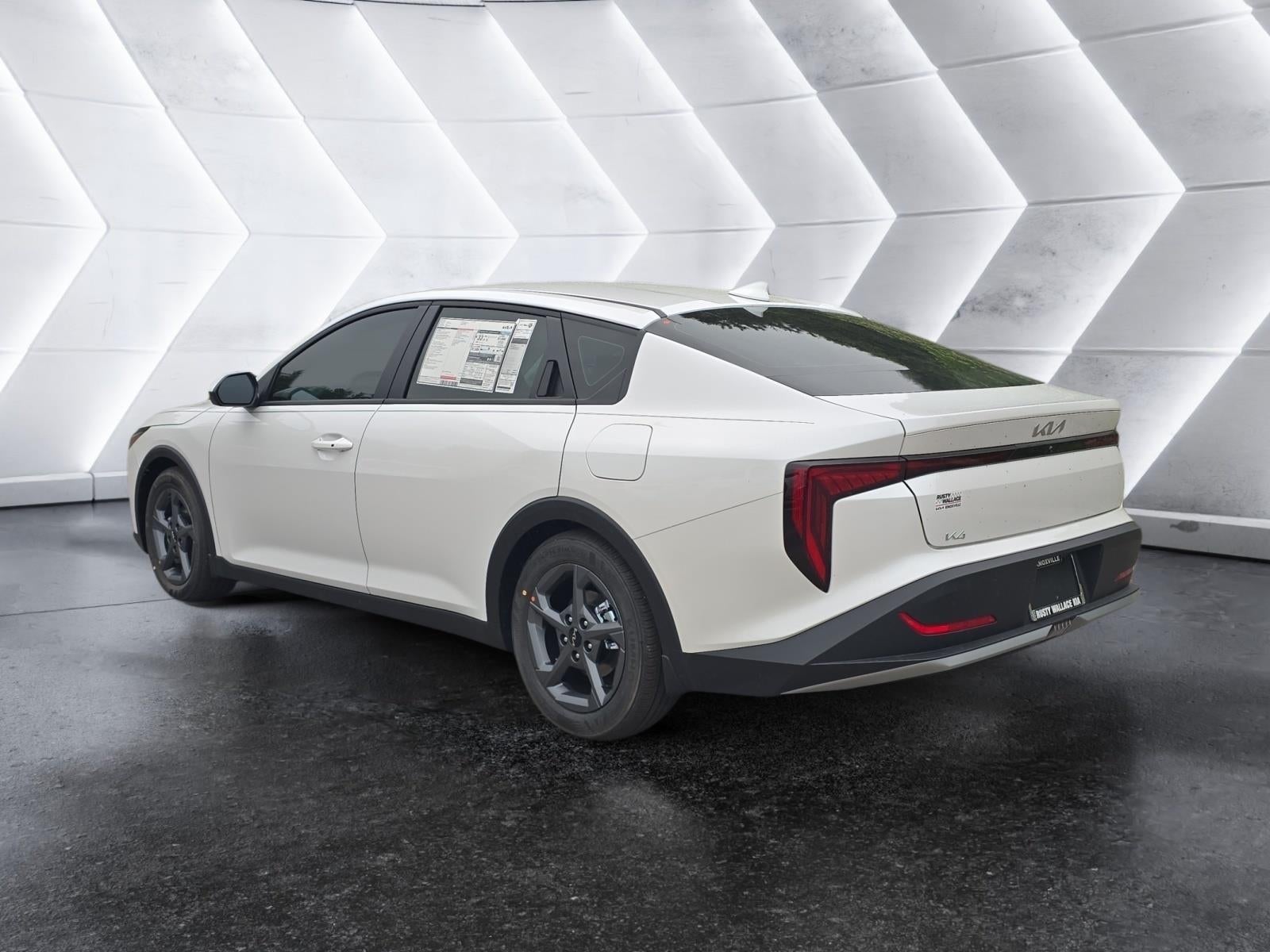 2026 Kia K4 LXS