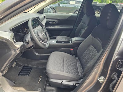 2025 Nissan Kicks SV