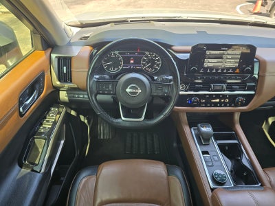 2022 Nissan Pathfinder Platinum