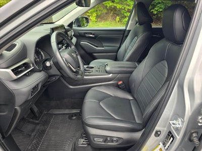 2024 Toyota Highlander XLE