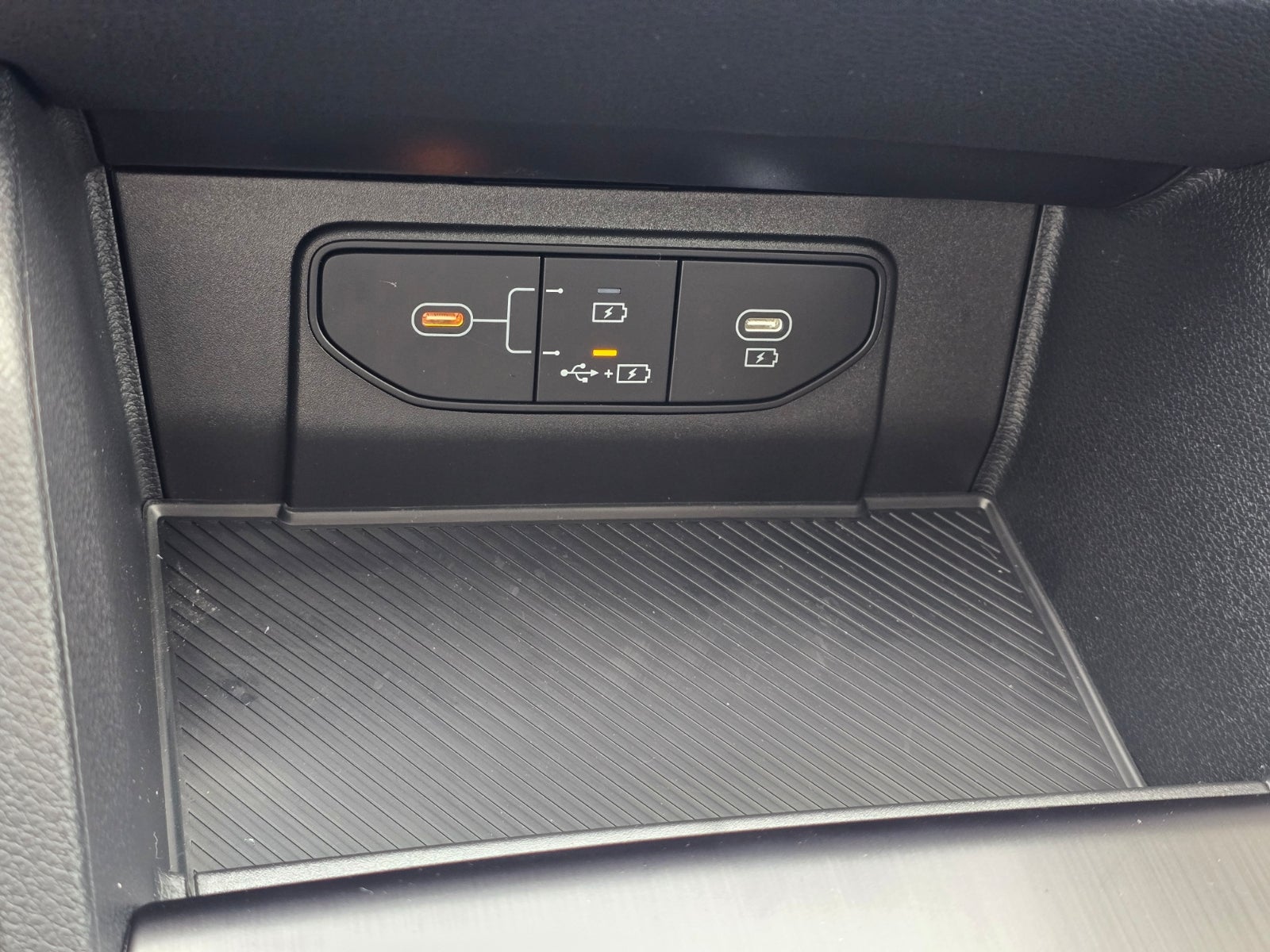 2027 Kia Sportage LX