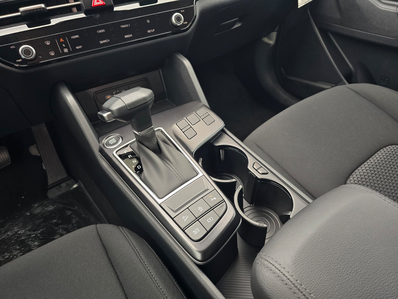 2027 Kia Sportage LX