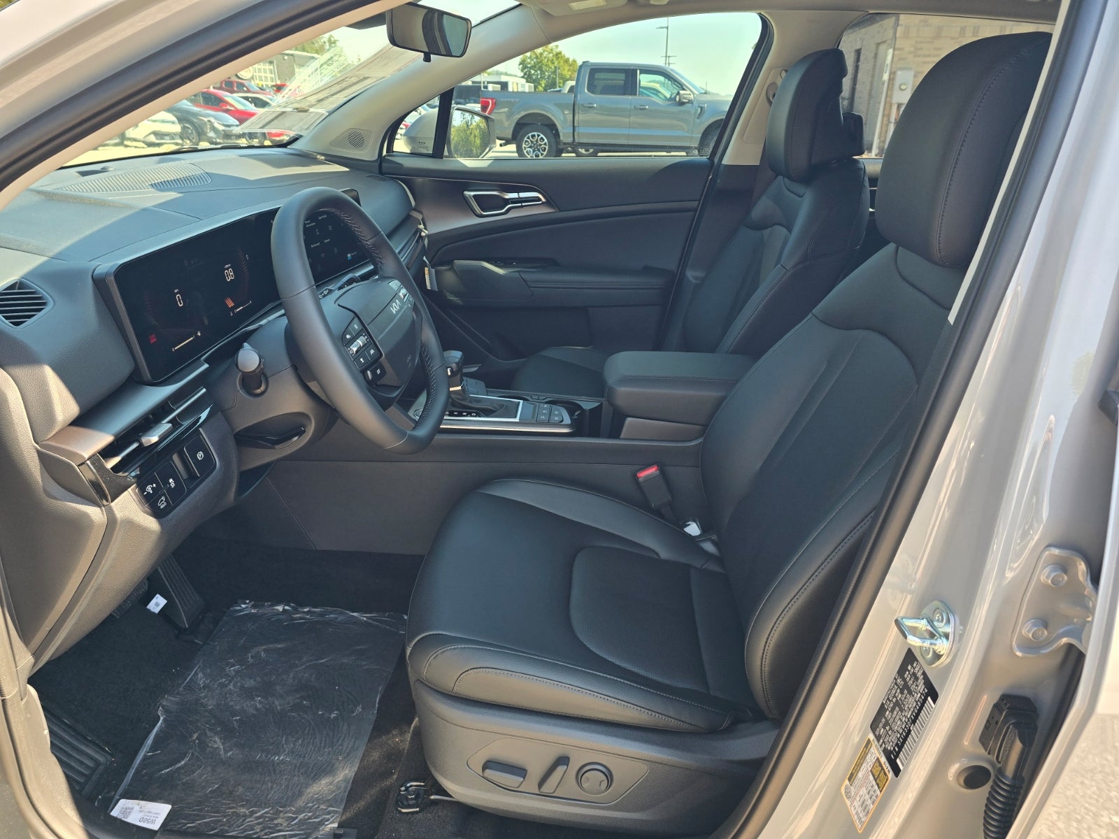 2027 Kia Sportage EX