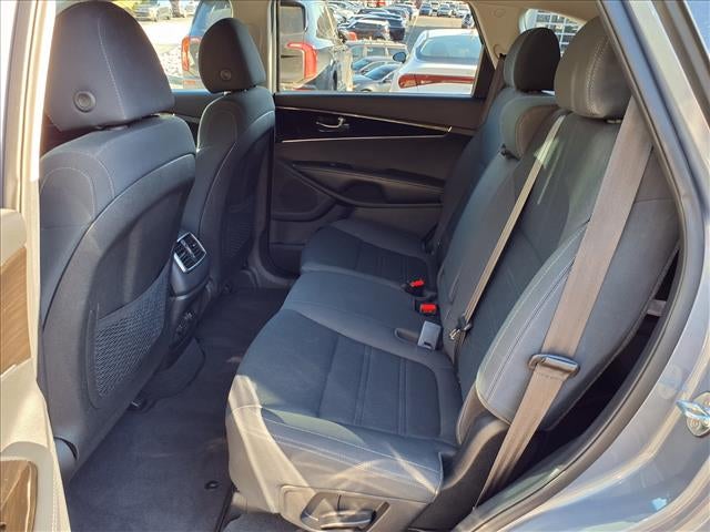 2020 Kia Sorento S V6