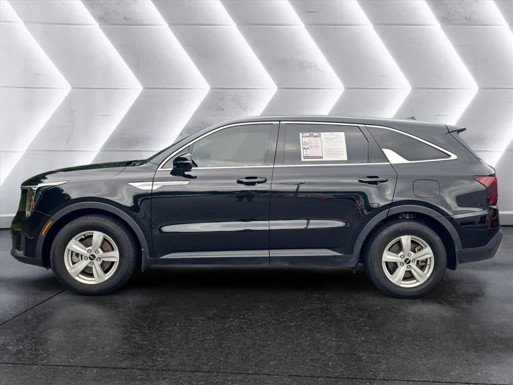 2025 Kia Sorento LX
