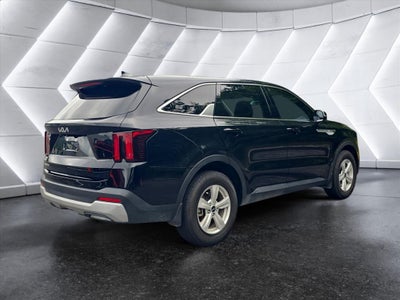 2025 Kia Sorento LX