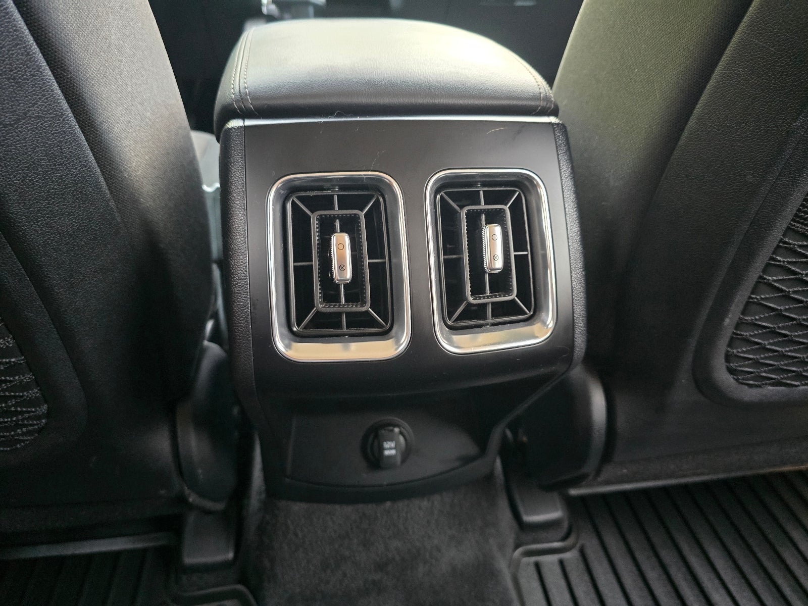 2024 Kia Sorento LX