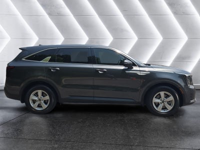 2024 Kia Sorento LX