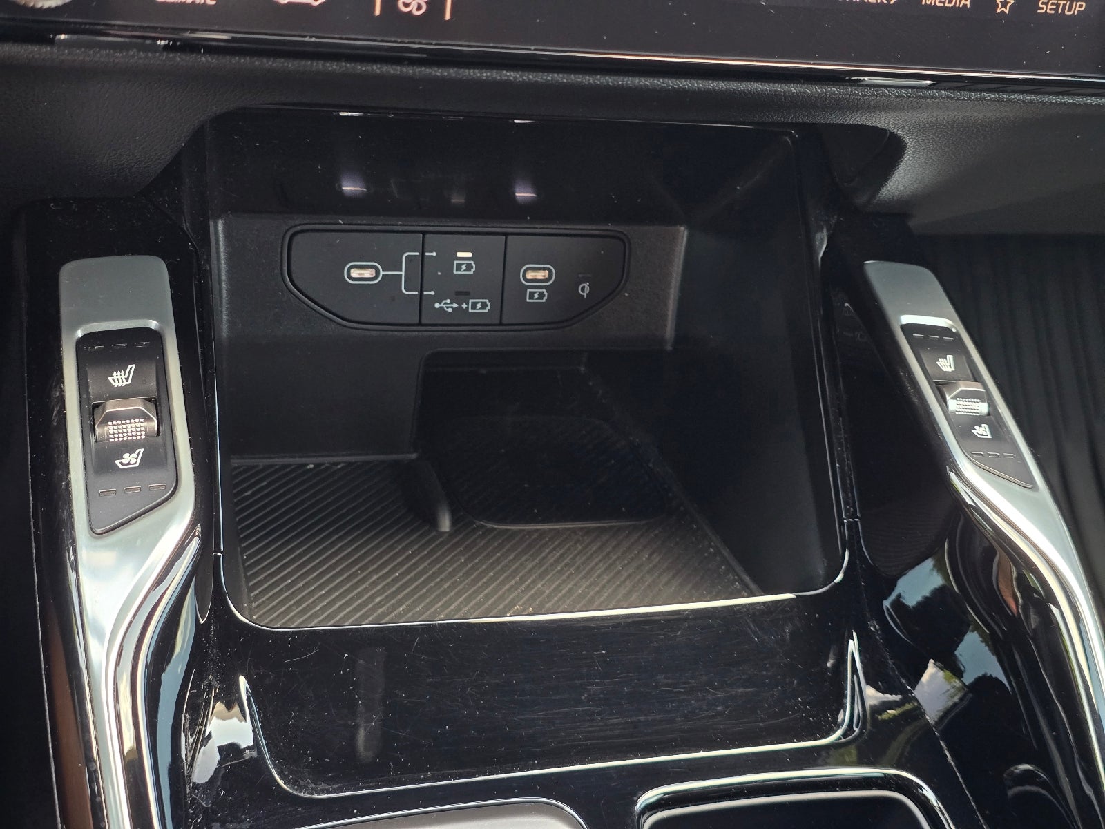 2024 Kia Sorento X-Line SX Prestige