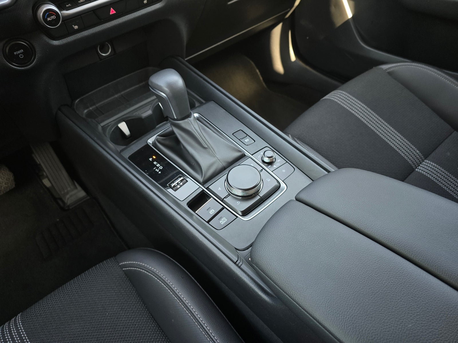 2025 Mazda Mazda CX-50 Hybrid Preferred Package