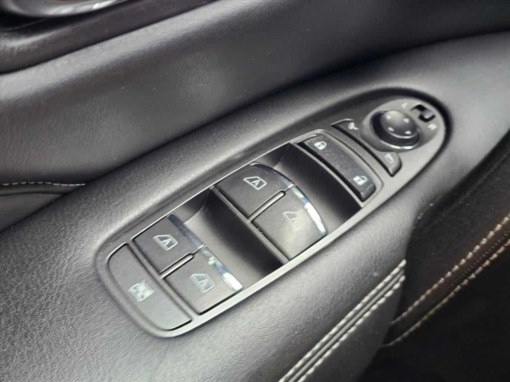 2021 INFINITI QX80 LUXE