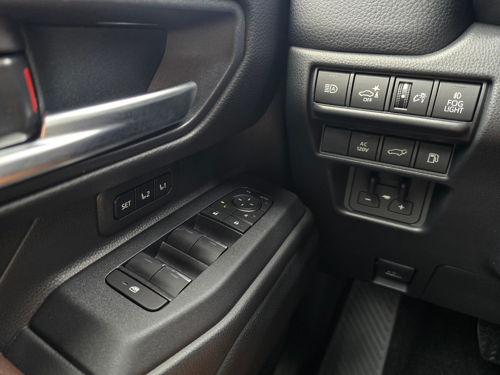 2026 Toyota Land Cruiser Base